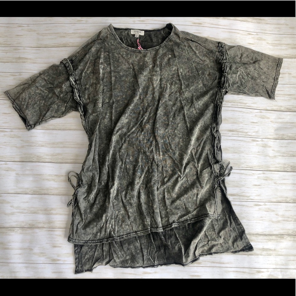 Short sleeve top with lace up detail